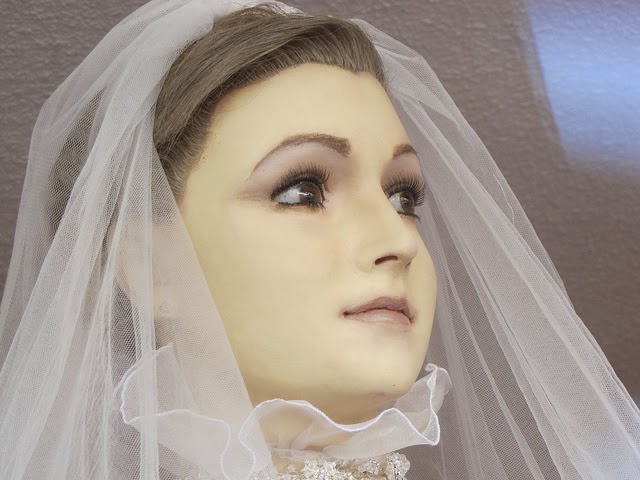 A Mexican Bridal Shop Mannequin Looks Just Like A Preserved Human