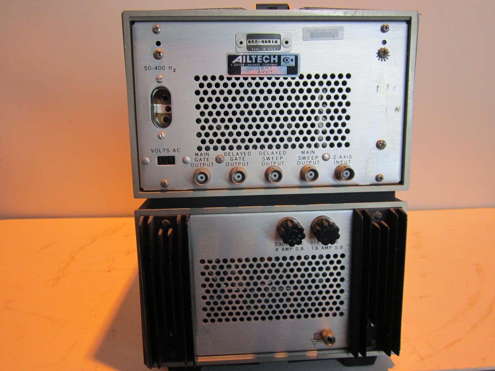 HP Oscilloscope Dual Channel Vertical Amplifier 50 MHz Time Base