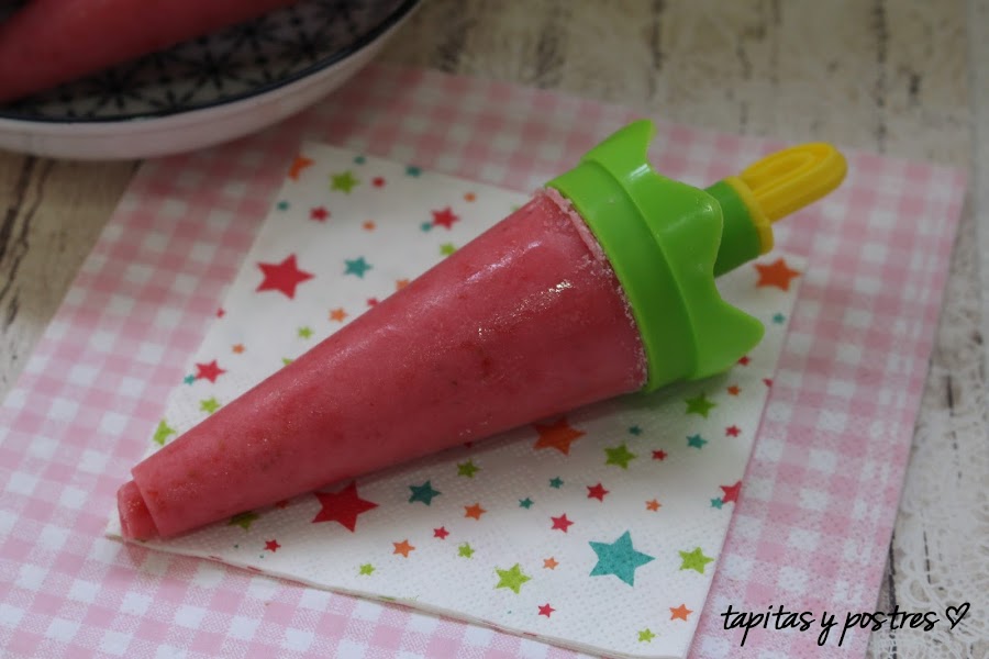 15 formas de no derretirte este verano: polos con fruta