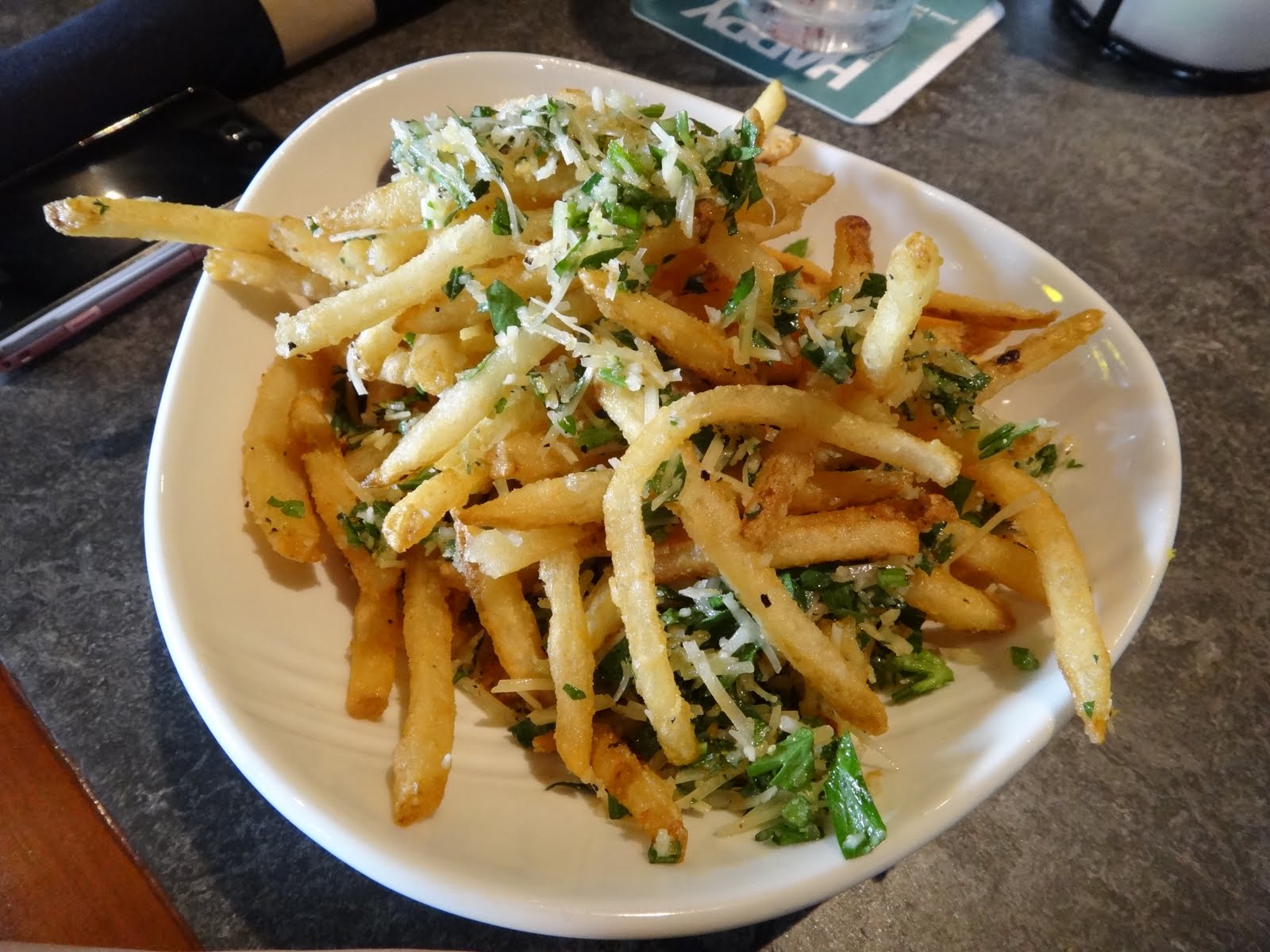 Eye Eat Yard House Oahu