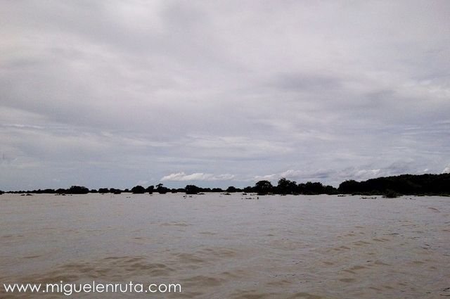 Tonle-Sap-mayor-lago-Sudeste-Asiatico