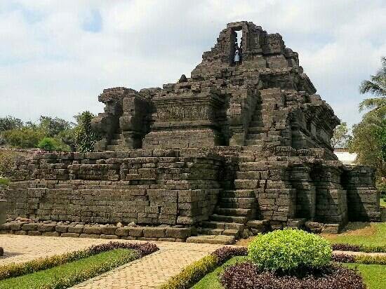 Nama-Nama Candi Atau Situs Di Jawa Timur ~ Lintas Info
