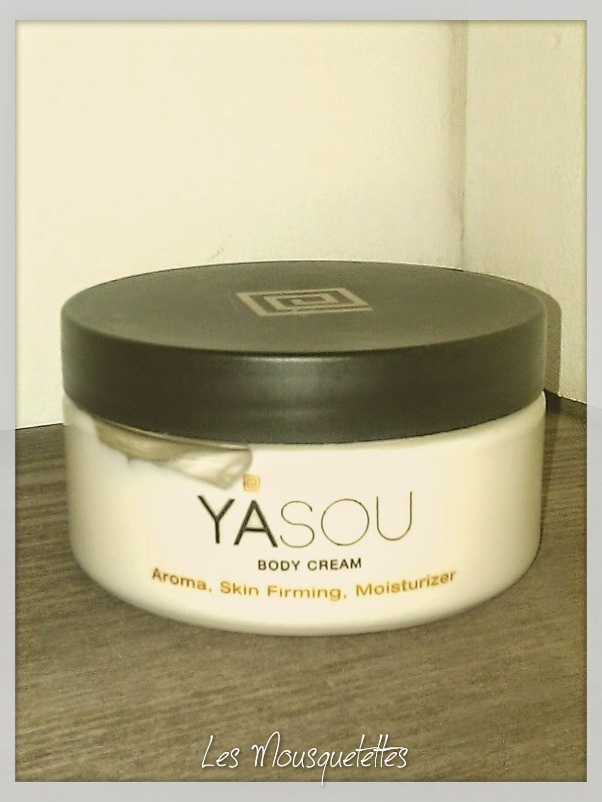 Hydrating Body Cream Yasou Skincare - Les Mousquetettes© Hydrating Body Cream Yasou Skincare - Les Mousquetettes©