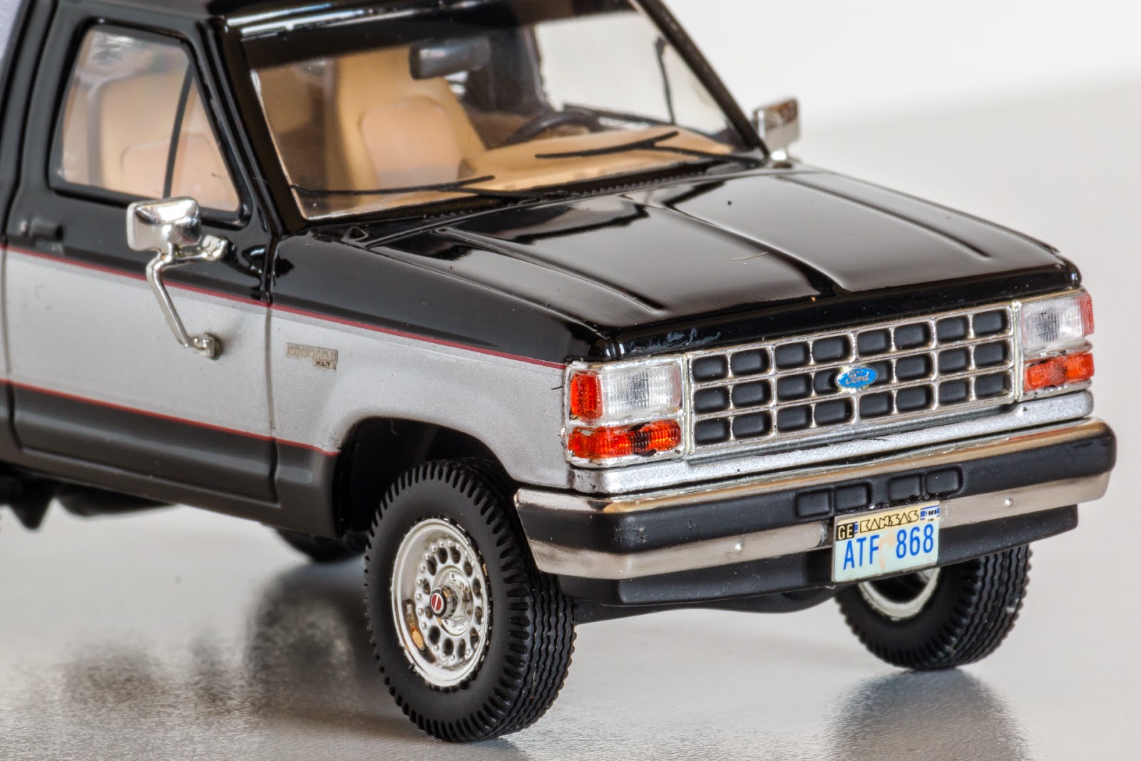 MiniAutoHobby: Ford Bronco II