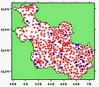 Figuur 3.2: Locaties van de 465 operationele peilbuizen van het PMG (rood) en die van de 32 grondwaterwinningen van Vitens (blauw). In: Definitiestudie achtergrondverlaging in de provincie Overijssel