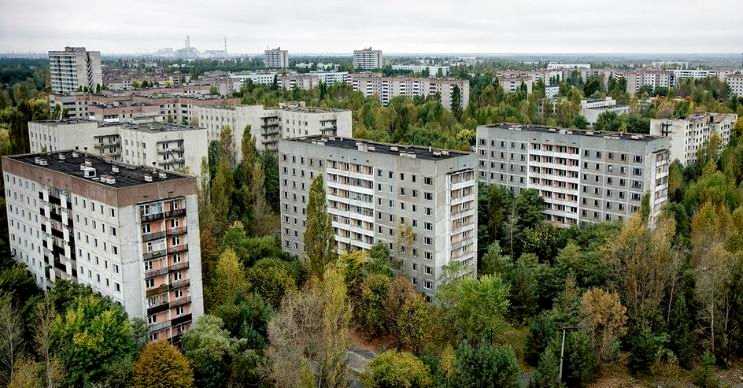 Pripyat şehrine girişler hala yasaktır, fakat bazı yerlerine izinle girilebilmektedir.