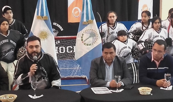 PRIMER TORNEO DE ROLLER HOCKEY EN CUTRAL CO