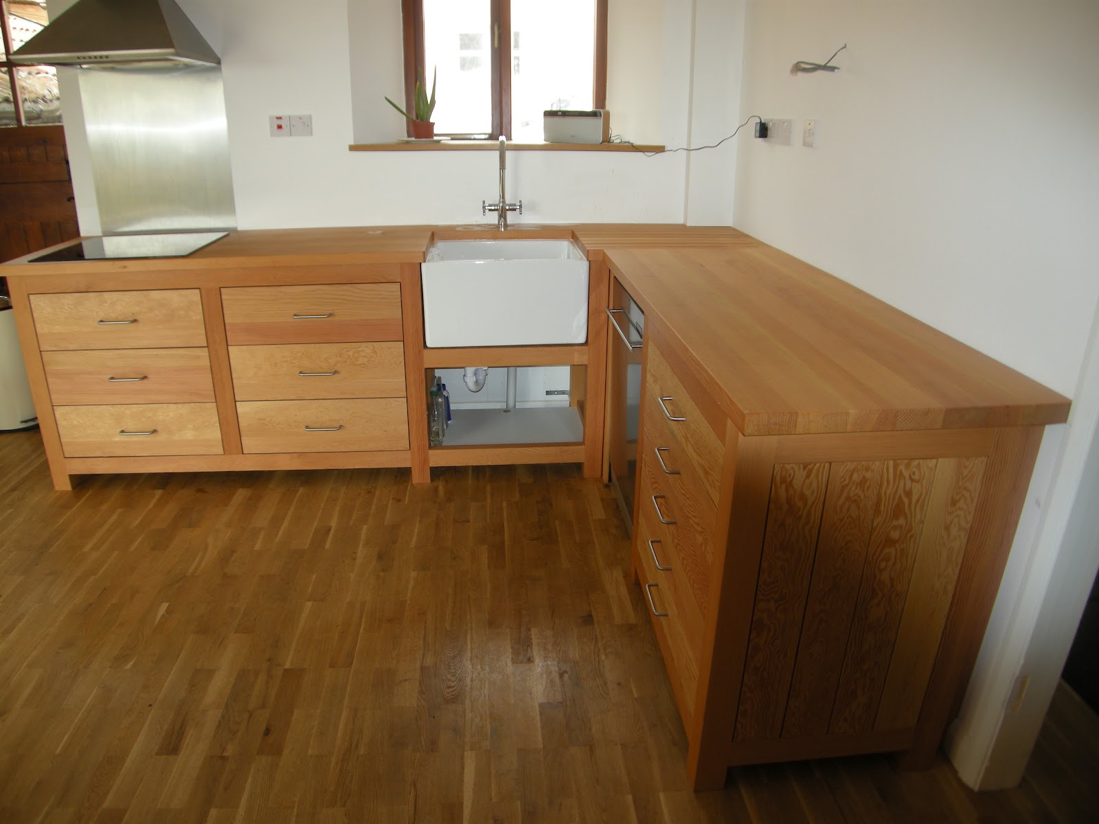 Free Standing Kitchen Units >> Squirrel Brand Joinery.: Free-standing Kitchen Units. Free Standing Kitchen Units >> Squirrel Brand Joinery.: Free-standing Kitchen Units.