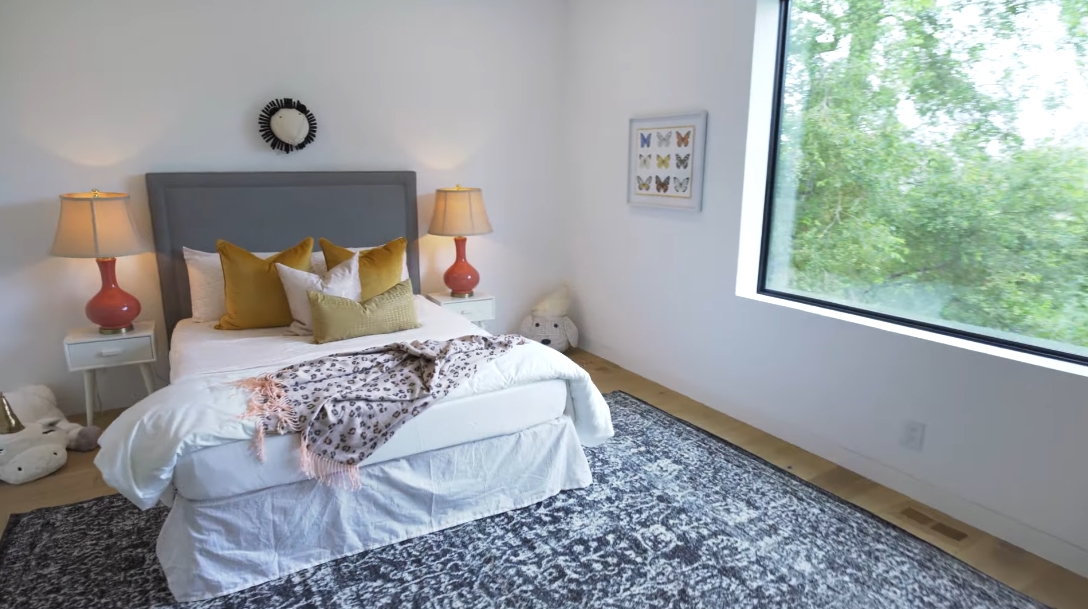 35 Interior Design Photos vs. 4 Velma Dr, Toronto Luxury Home Tour