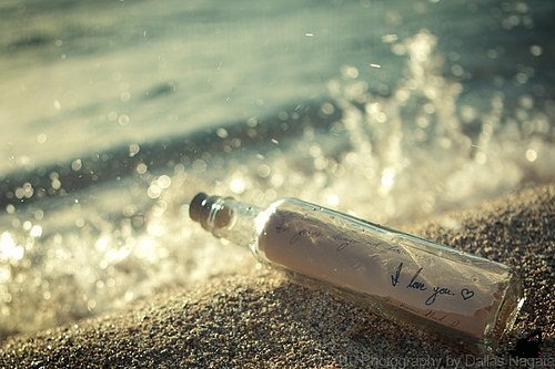 Μπουκάλια έχουν μήνυμα