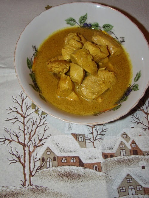 Pui cu lapte de cocos si curry