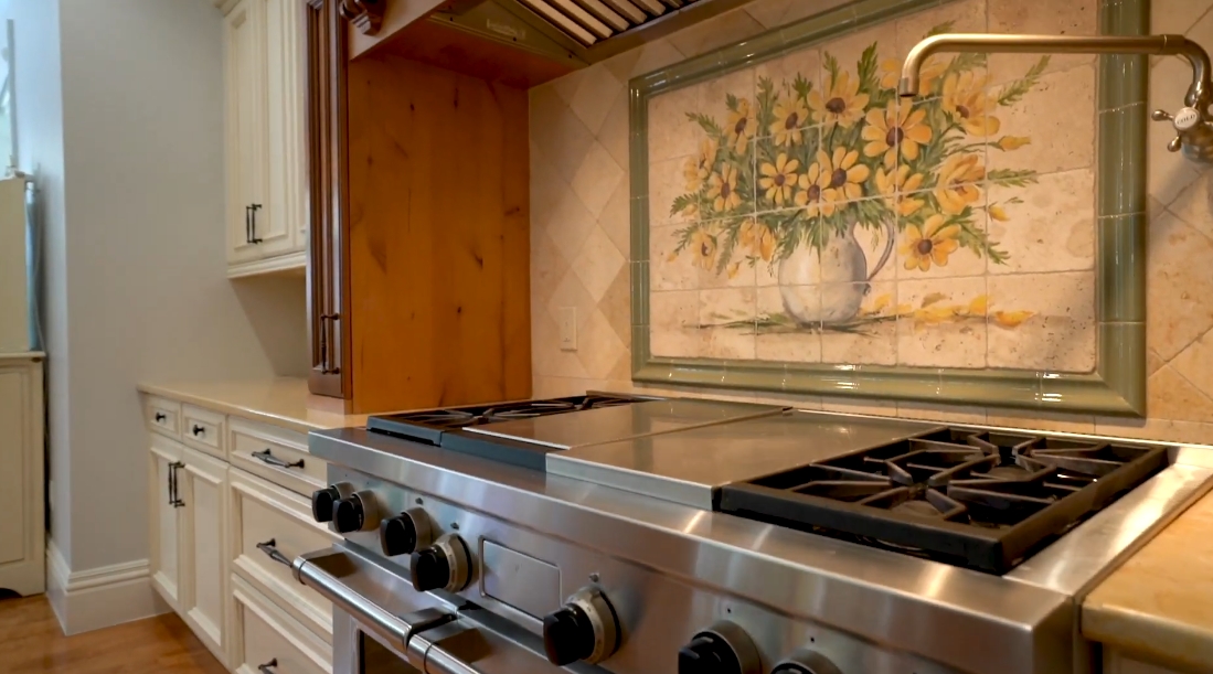 Tour 11641 SW 3rd St, Plantation, FL vs. 26 Interior Design Photos