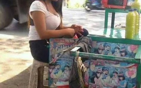 Mami Endut, Penjual Kopi Sekaligus Pemuas Nafsu Pria Hidung Belang Ditangkap Polisi Mami Endut, Penjual Kopi Sekaligus Pemuas Nafsu Pria Hidung Belang Ditangkap Polisi
