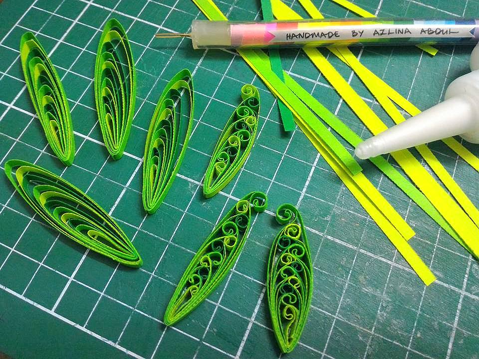 Twisted quilling leaf tutorial