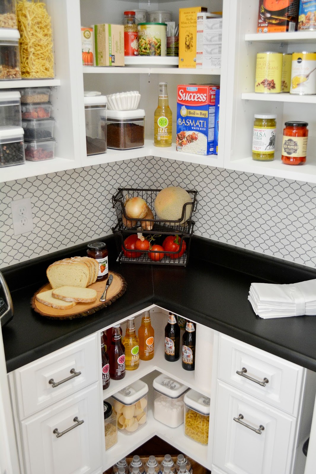 Solving The Corner Pantry Conundrum