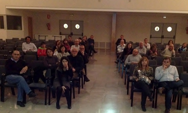 Casa de la Cultura, Daimús. Presentació A un tir de pedra per Marge Gros