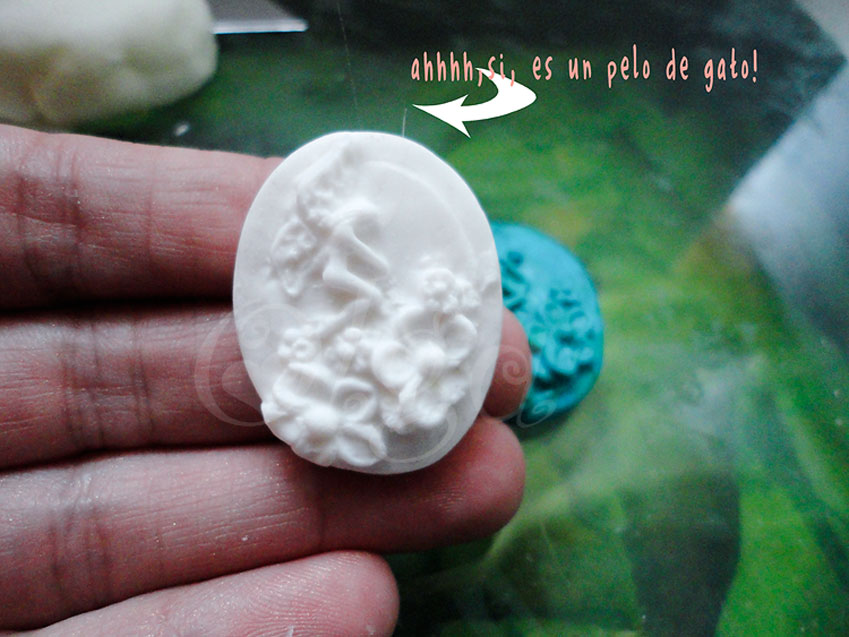 como hacer un camafeo de fimo de un molde-silicone mould cameo poly clay