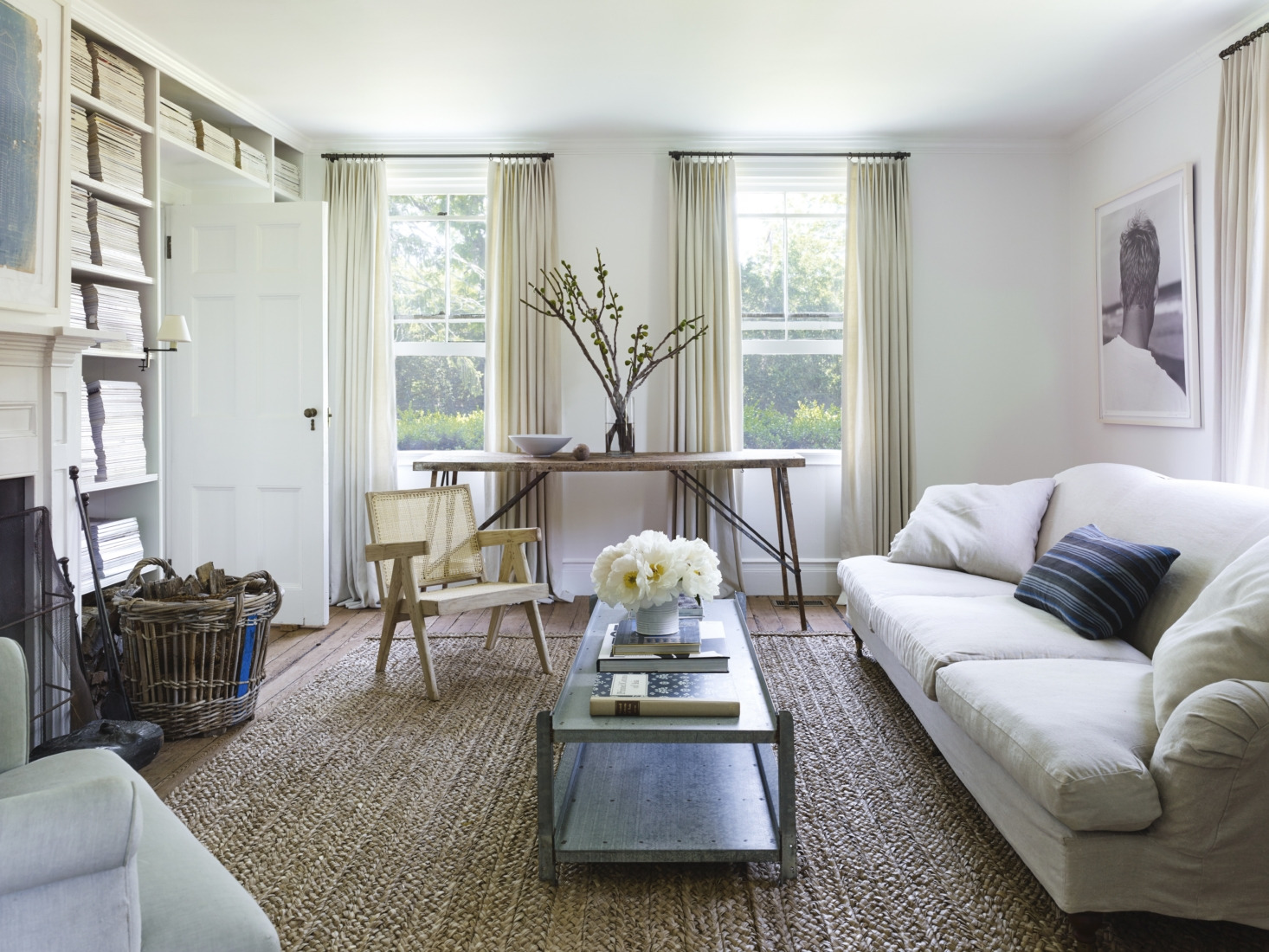 Décor Inspiration: A Bright & Breezy Home in the Hamptons