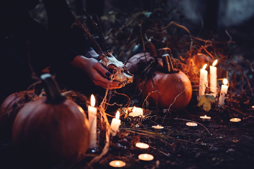 El Refugio de la Brujita Samhain Moon