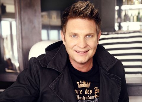 Kurt Darren live in Cape Town