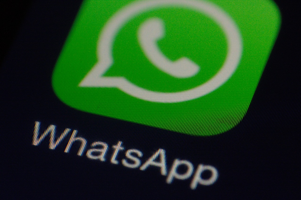 Tips penggunaan aplikasi WhatsApp agar terhubung ke chat tanpa menyimpan nomer handphone Tips penggunaan aplikasi WhatsApp agar terhubung ke chat tanpa menyimpan nomer handphone