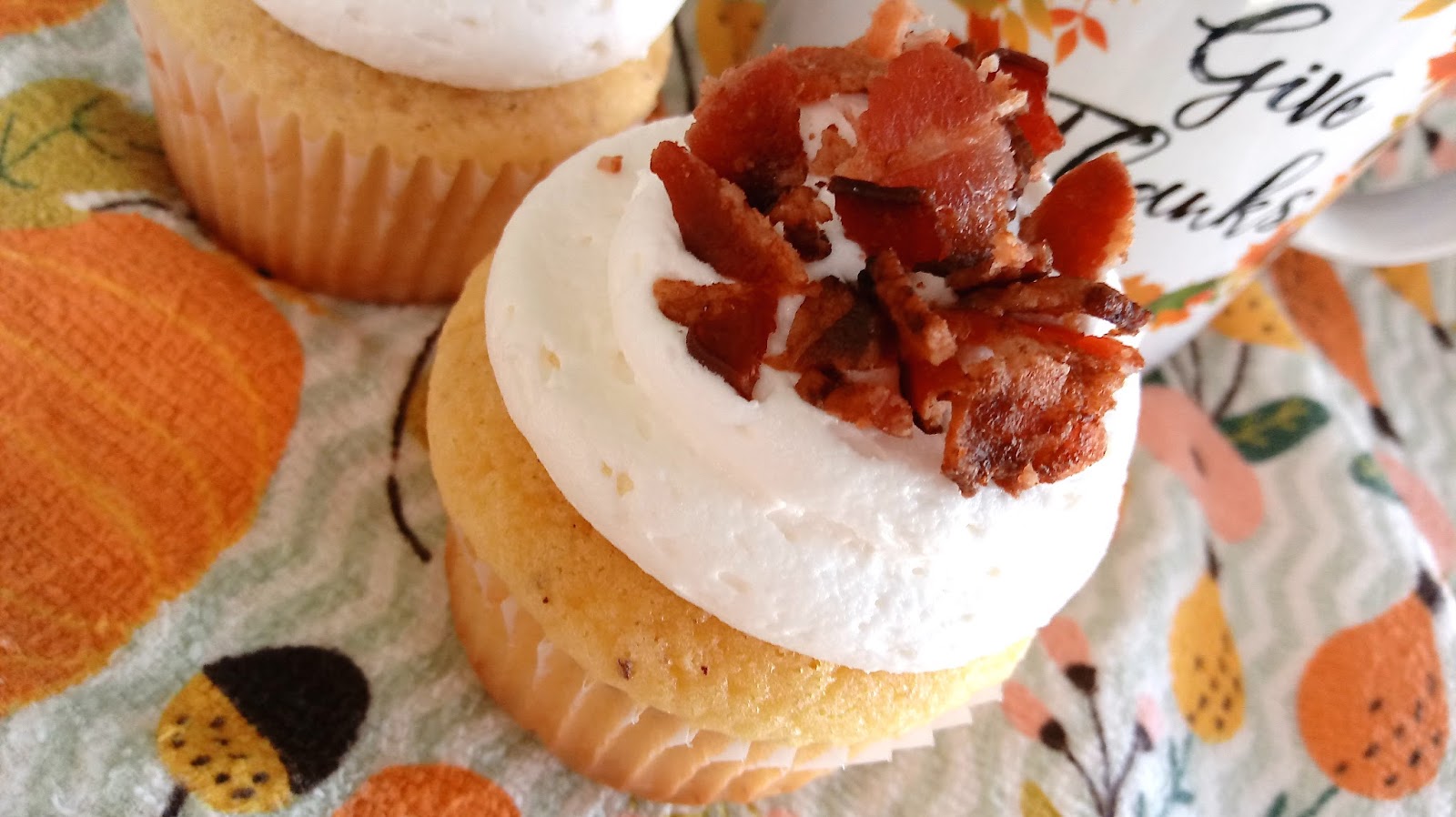 At Home with the Loverbees Easy Gourmet Cupcakes Maple Bacon Brown Butter