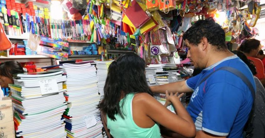 ATENCIÓN PADRES DE FAMILIA: No están obligados a llevar lista completa de útiles el primer día de clases ATENCIÓN PADRES DE FAMILIA: No están obligados a llevar lista completa de útiles el primer día de clases