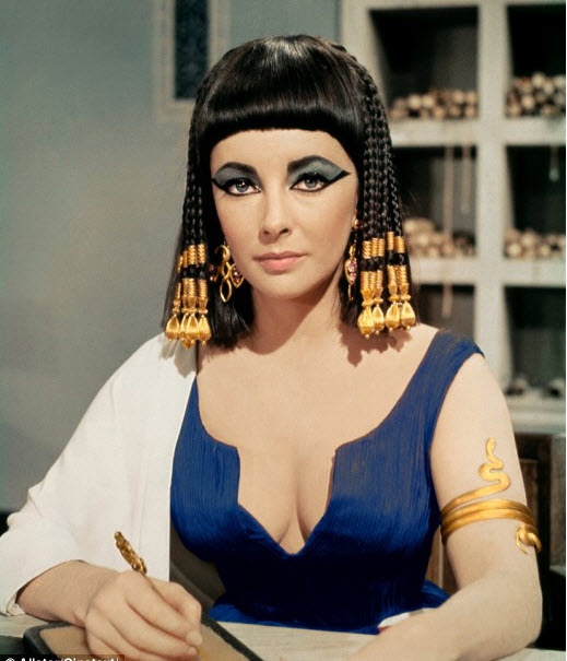 elizabeth-taylor-cleopatra-blue-dress.jpg