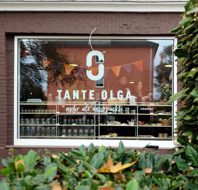 Zero Waste + Tante Olga | Köln's erster Unverpackt-Laden | Minza will Sommer köln, noplastic, wastefree, zerowastelifestyle, plasticsucks, gogreen, sustainability, sustainableliving, sustainablelifestyle, greenliving, tanteolga, unverpackt, unverpacktladen in köln, nachhaltig leben, müllfrei, hygiene, bürobedarf, lebensmittel, nachhaltigkeit, greenblogging, ethicalfair, organic, vegan, greenbloggers, slowliving, cologne, zahnputztabletten, rasierhobel, haarseife, waschsoda, kein plastik, plastikvermeidung