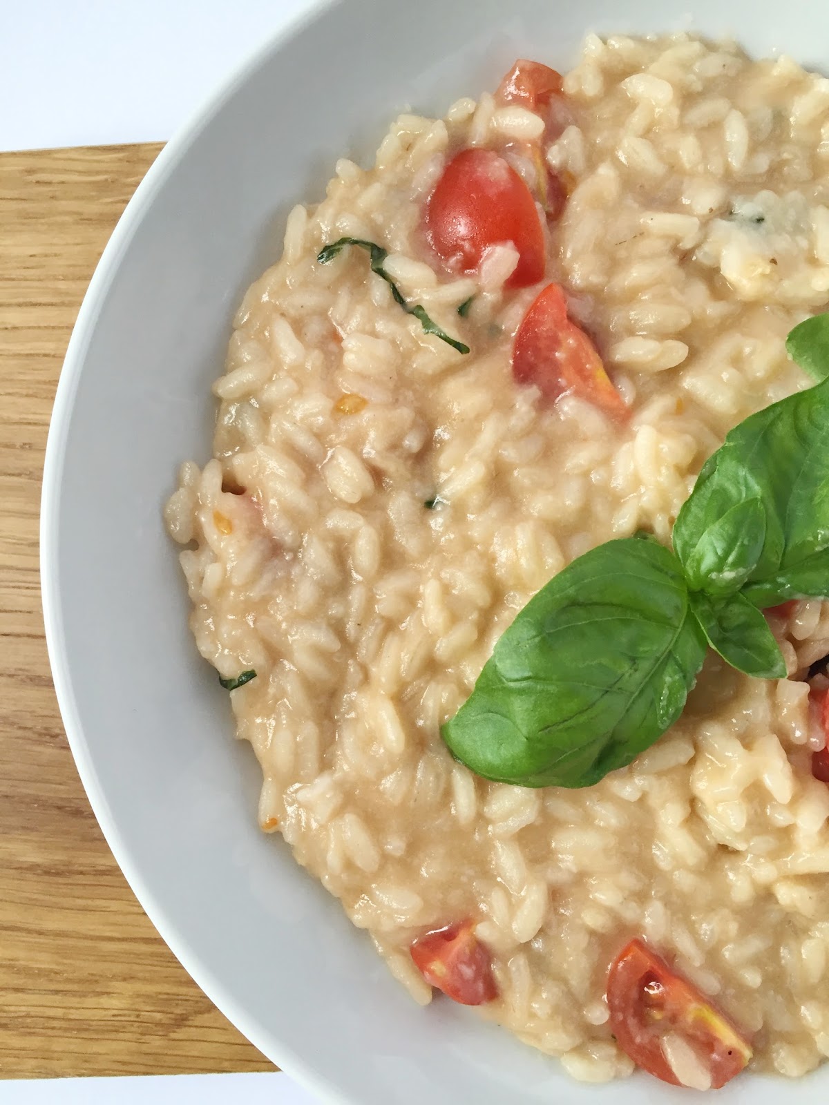 Inglourious Bananas Vegan Caprese Risotto // Risotto Caprese vegano