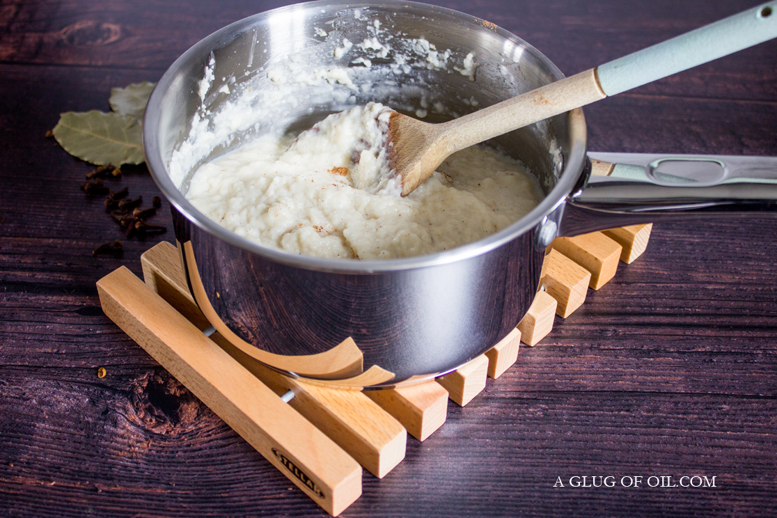 Bread sauce Bread sauce in a saucepan