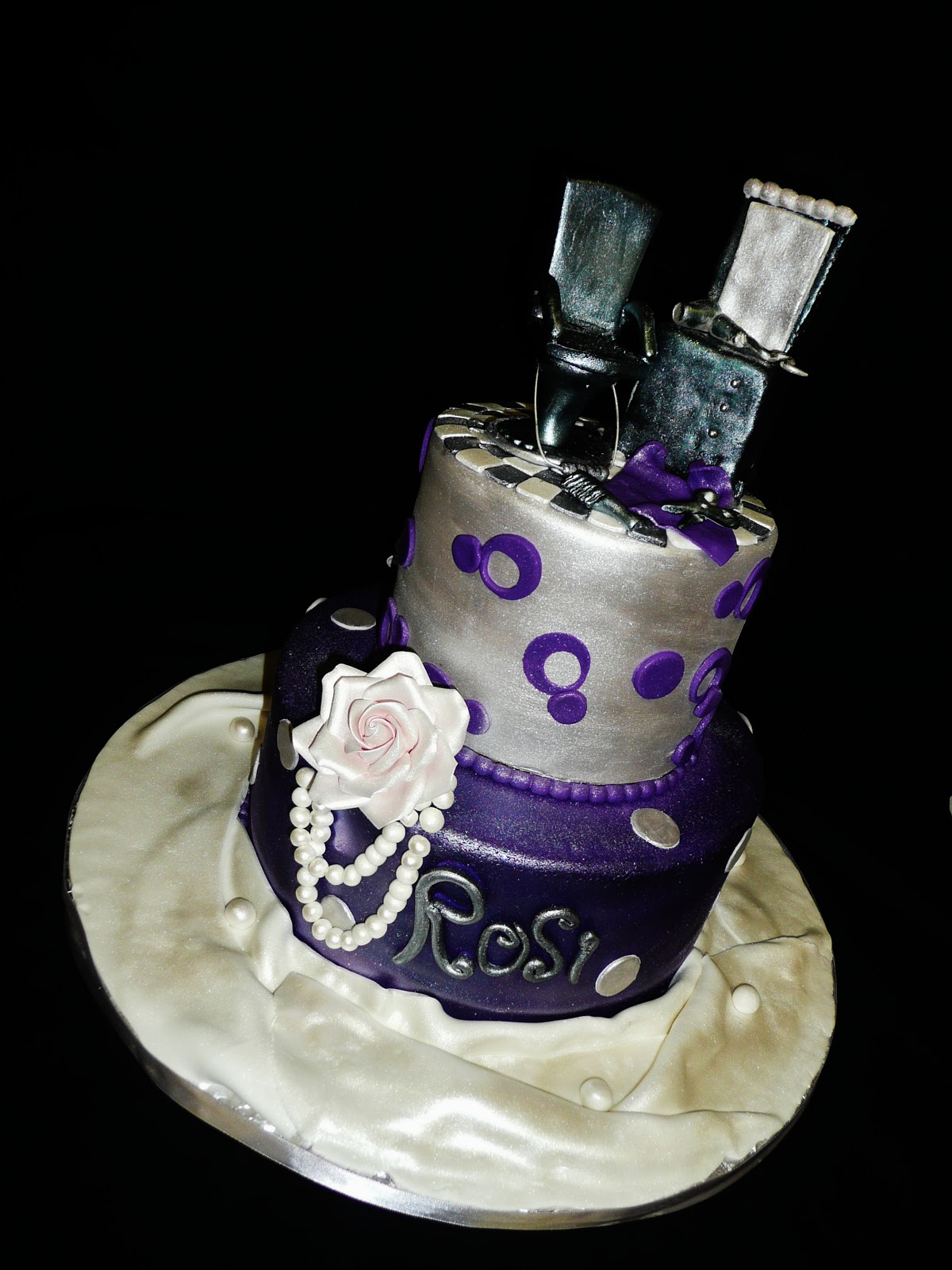 Baking With Roxanas Cakes Hair Stylist Themed Cake