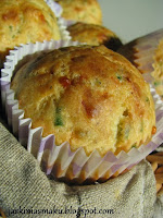 Wytrawne muffiny z cukinią i serem owczym