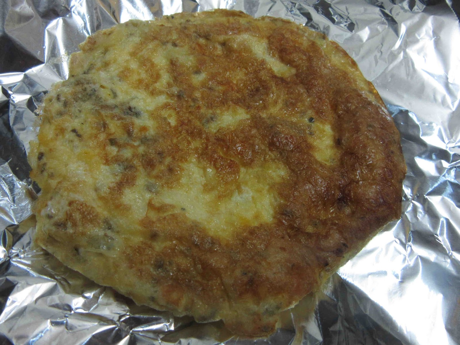 Culinaria y otras cosas: Tortilla de quesos mixtos