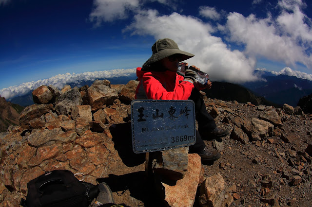 玉山東峰為十峻之首。