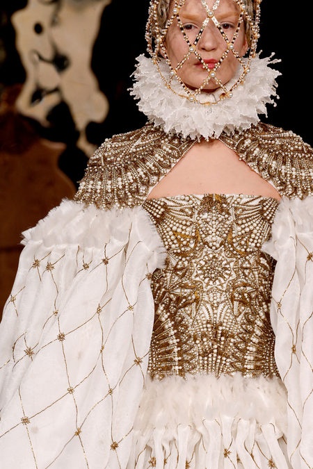L . Style: Fit For A Queen: The Legend of Alexander McQueen