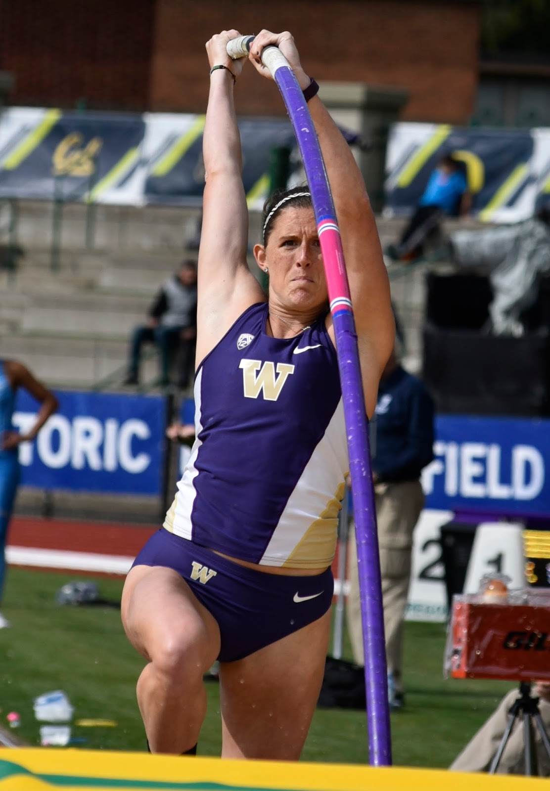 Liz Quick repeats as Pac12 pole vault champion...