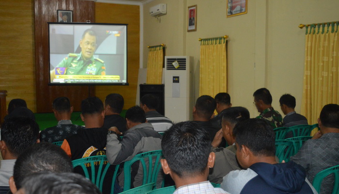 Kodim Demak Gelar Nobar “Membidik Jokowi Lewat Ahok”