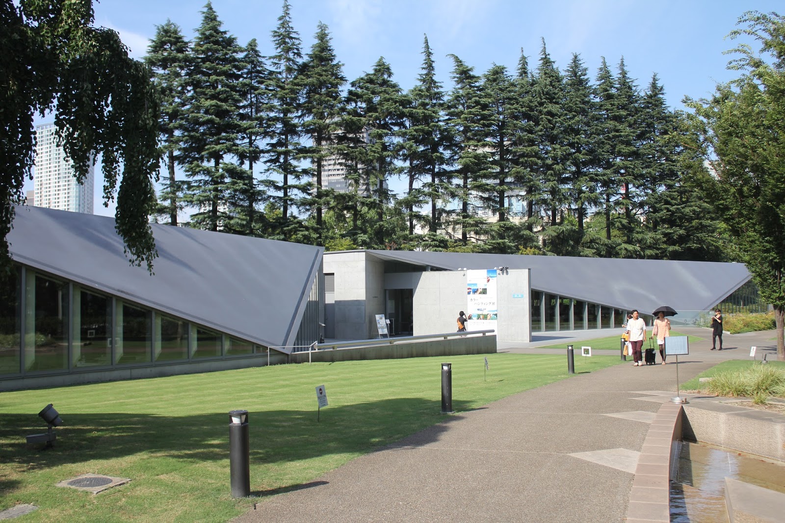 庭と建築の調和を求めて 21_21 DESIGN SIGHT 『カラーハンティング展』に行ってきました。