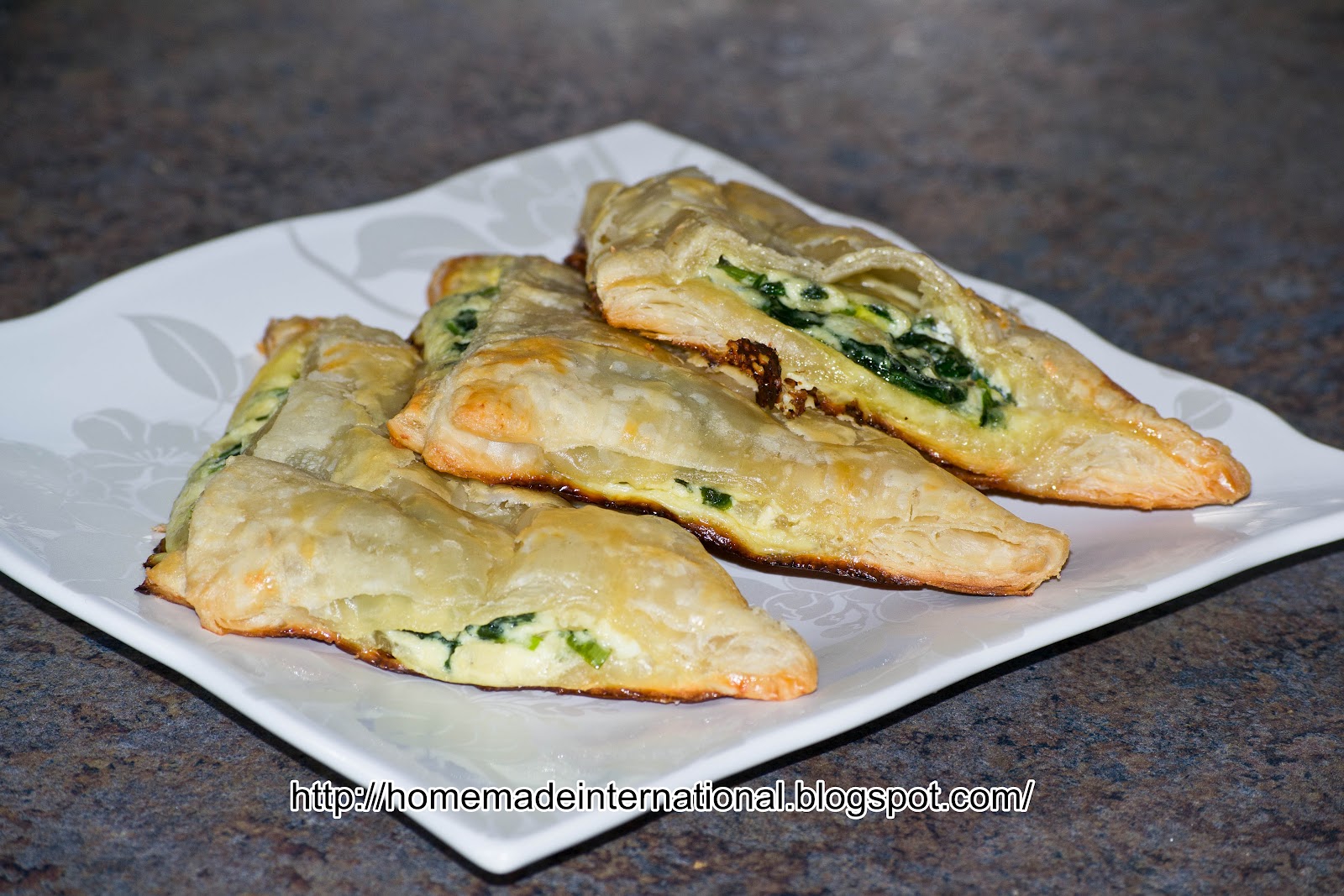 Homemade International: Greek Spinach and Cheese Puff Pastry Triangles