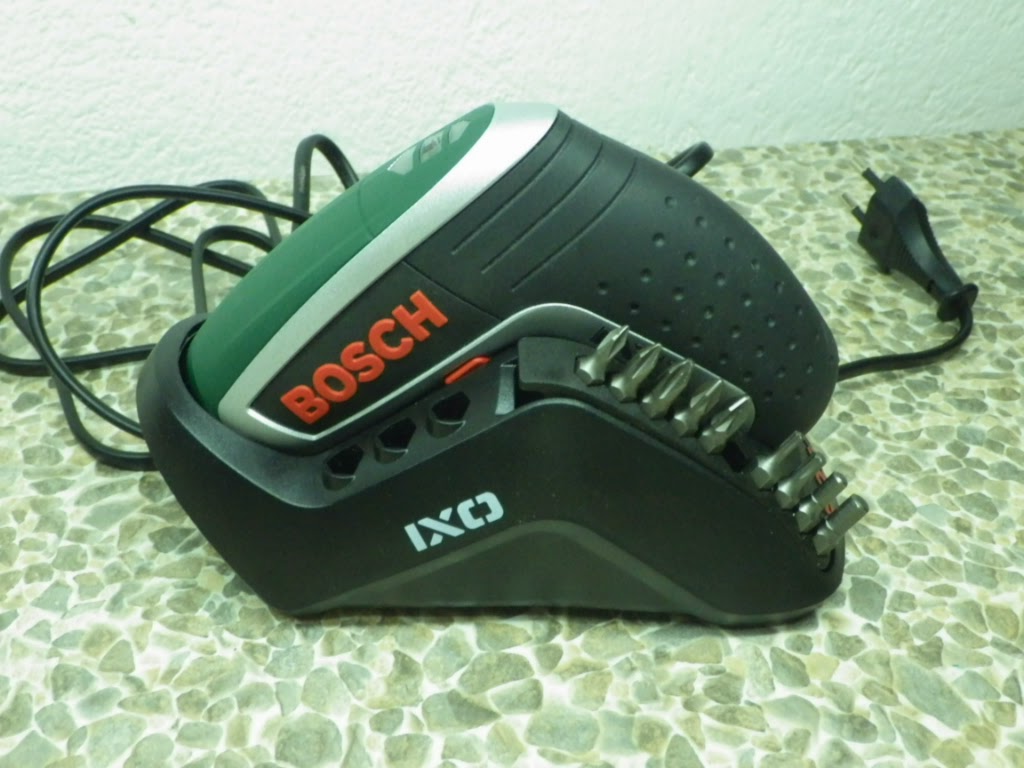 meserias in bricolaj: bosch ixo: scula, nu jucarie