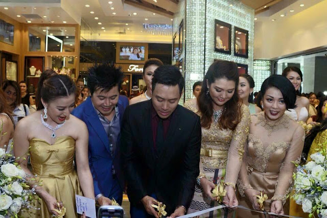 Thet Mon Myint Snap Shots on Shwe Nan Daw Gmes & Jewelry New Shop Opening Day