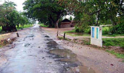 ေမာင္လူေရး – ထိုတည