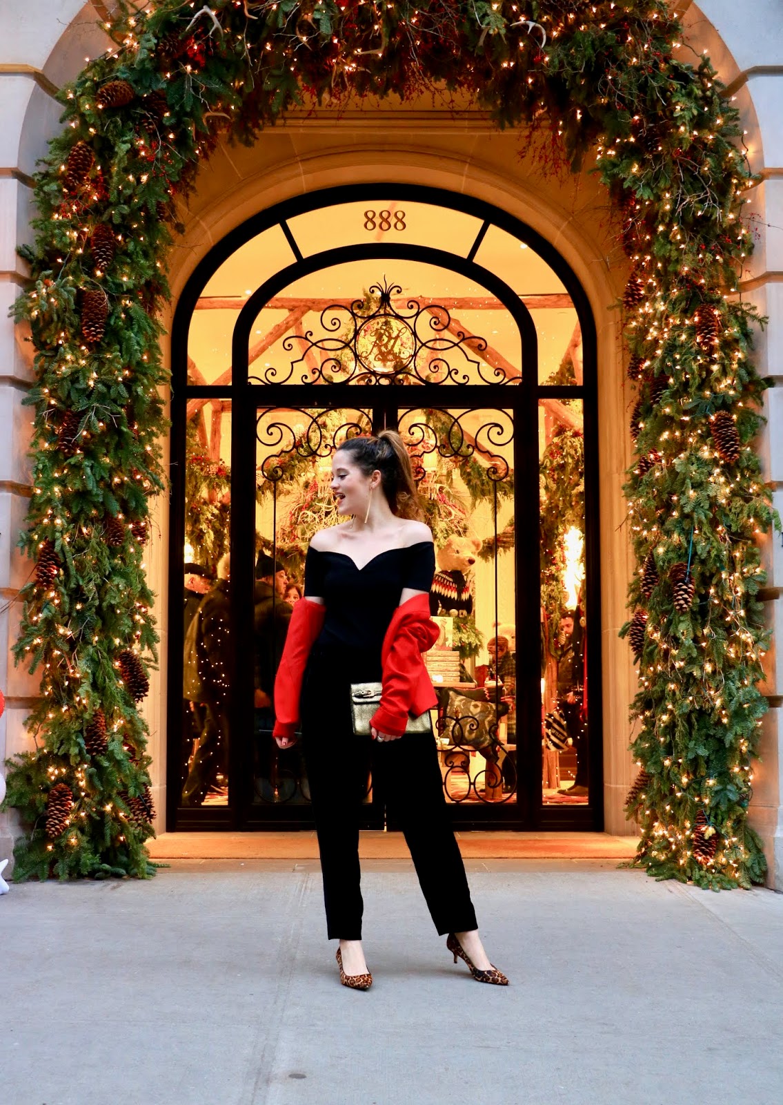 Nyc fashion blogger Kathleen Harper in front of Ralph Lauren NYC at Christmas