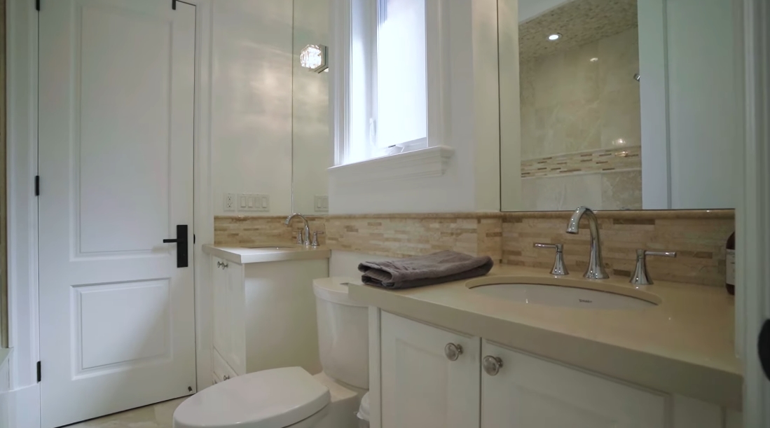 Tour 100 Snowdon Ave, Toronto vs. 43 Interior Design Photos