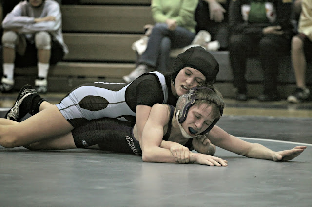 Men Wrestling Women: girl wrestler racks up victories