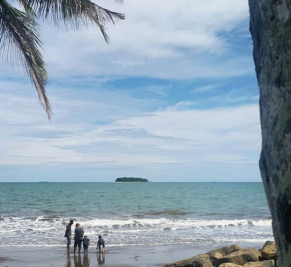 Berwisata Ke Pantai Pasir Jambak, Pantai Terbaik Di Kota Padang