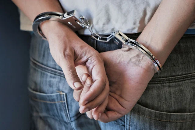 Χαλκίδα: Συνελήφθη 27χρονος ντελιβεράς με μικροποσότητα χασίς