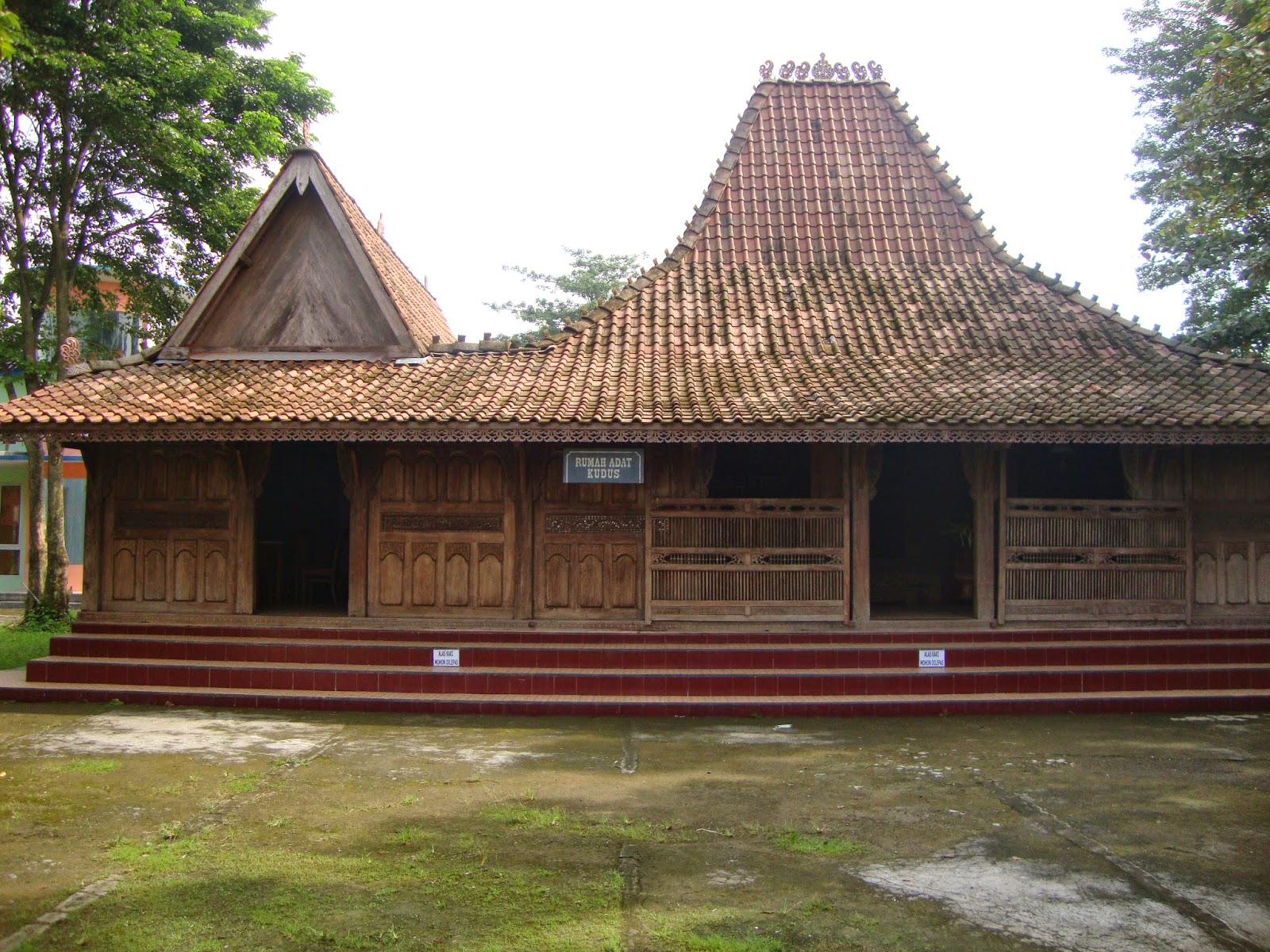 Desain Rumah Adat Kudus - Design Rumah Model Terbaru