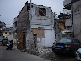 dilapidated house in Zhongshan